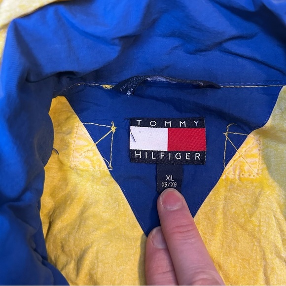 Vintage Yellow Windbreaker Jacket - Picture 3 of 9